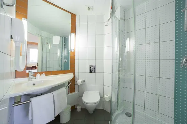 Стандарт с 2 кроватями «Queen size» — ванная